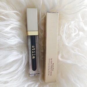 Stila Beauty Boss Lip Gloss in the black